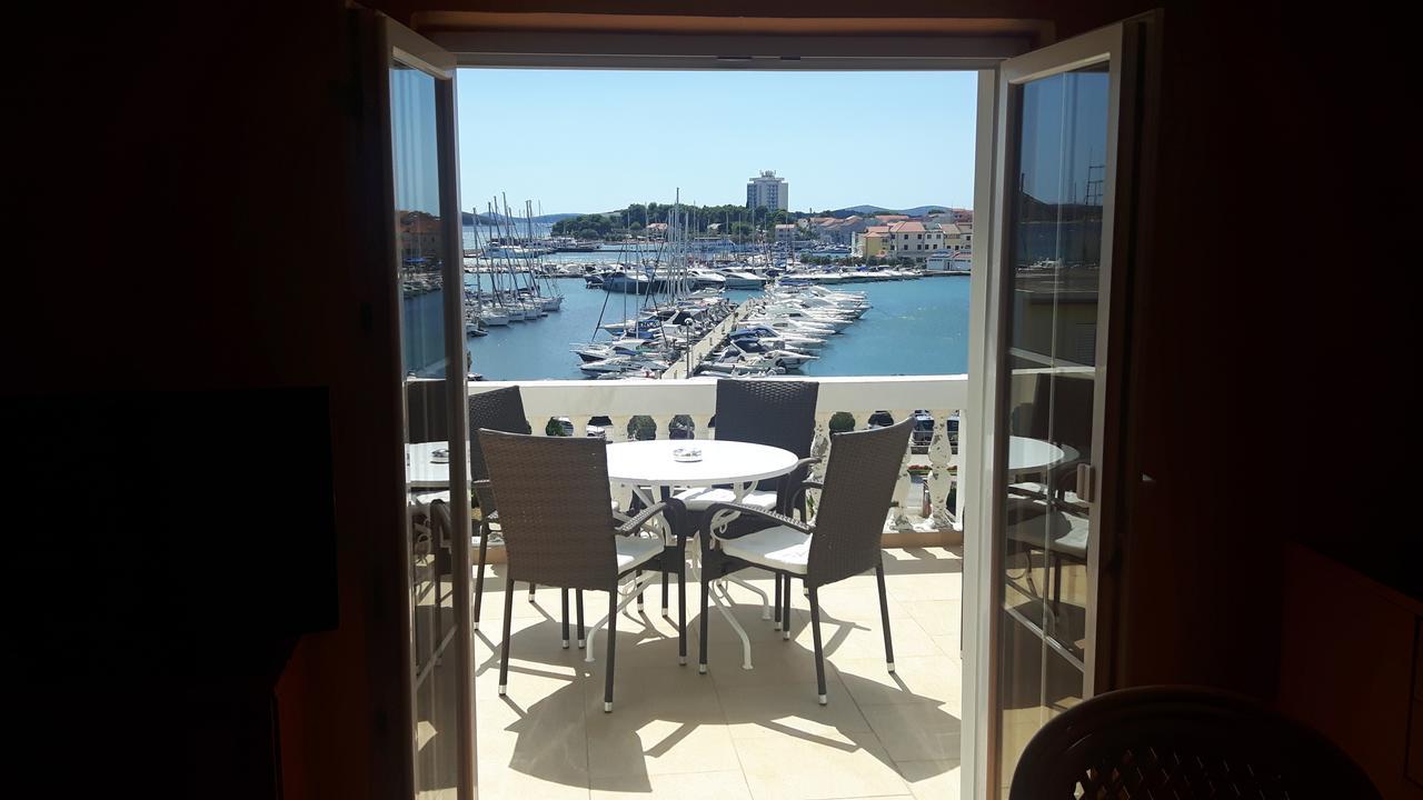 Apartment And Rooms Villa Kolonada Vodice Bilik gambar